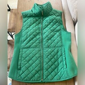Kelly Green Quilted Womens Vest by British Kahki- Size Medium